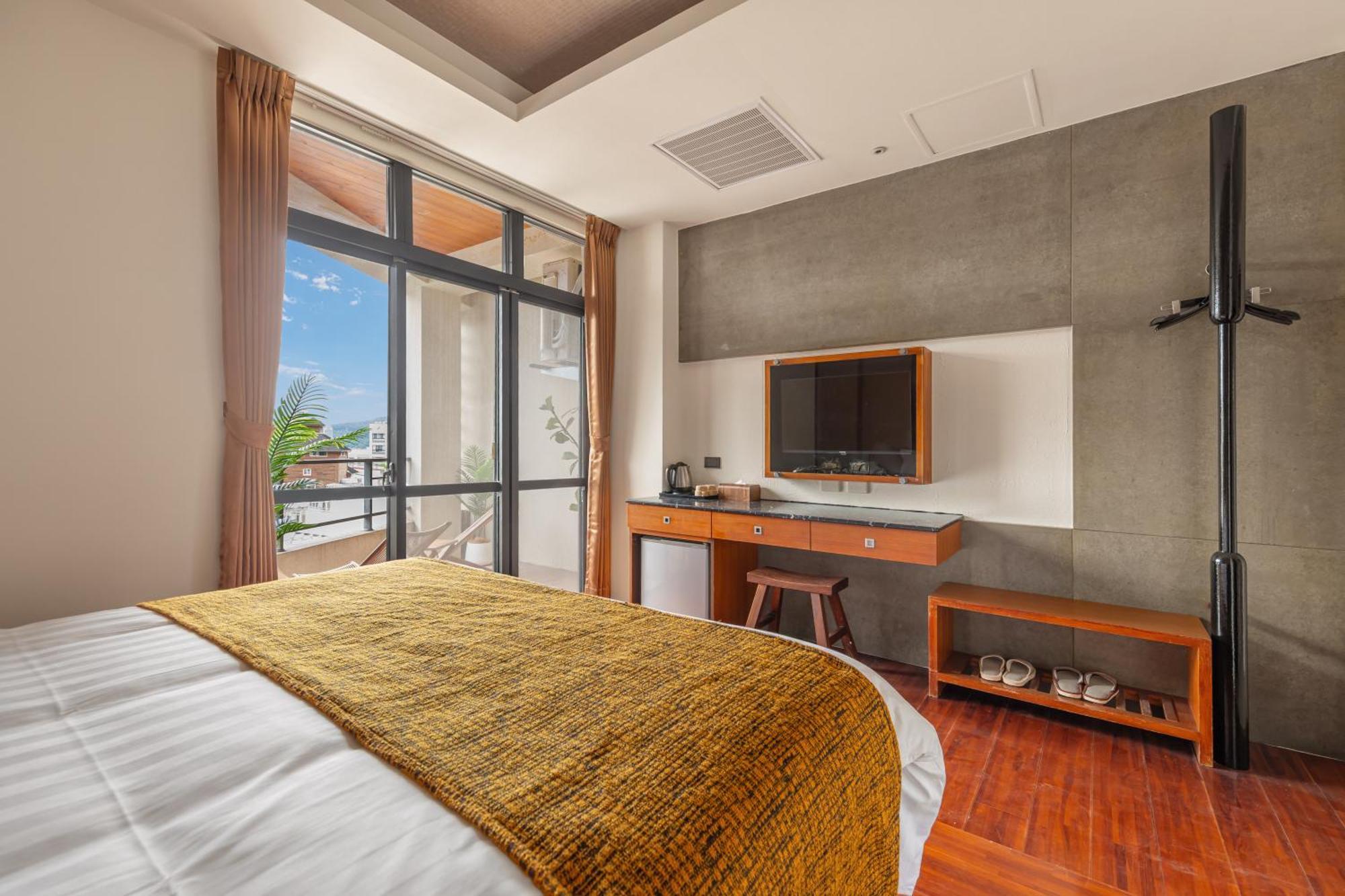 Sun Moon Lake Itathao Vacation Inn With Elevator Юйчі Екстер'єр фото