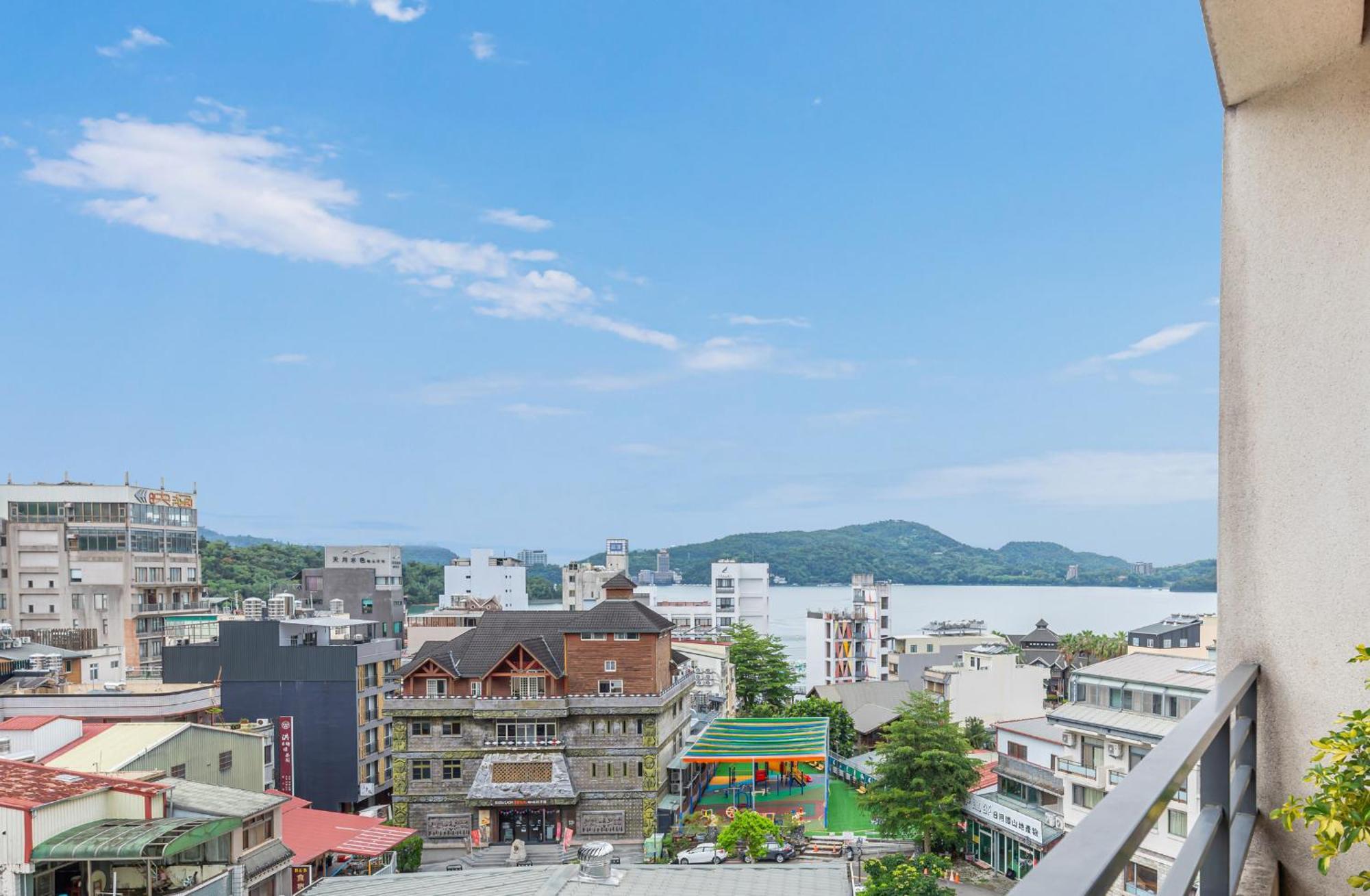 Sun Moon Lake Itathao Vacation Inn With Elevator Юйчі Екстер'єр фото